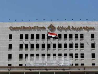 اعتراف بالانهيار.. المركزي السوري يرفع سعر صرف الدولار للضعف لأول مرة منذ 10 أشهر