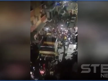 فيديو || بأول أيام رمضان.. مسيرة بمجسم الكعبة تثير الجدل في مصر