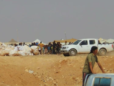 مع بدء خروج بعض من أهالي الركبان.. نظام الأسد لا يفي بالوعود