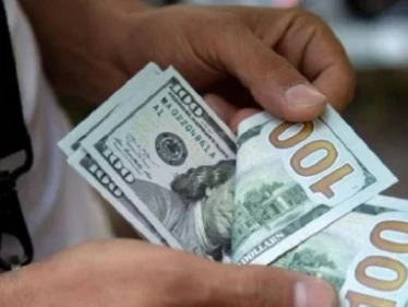 لبنان.. ارتفاع كبير بدولار السوق السوداء وخبير يتوقع أن يبقى متصاعداً