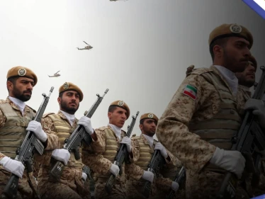إسرائيل تعلن عن وصول "لواء إيراني" بكامل عناصره لدولة عربية