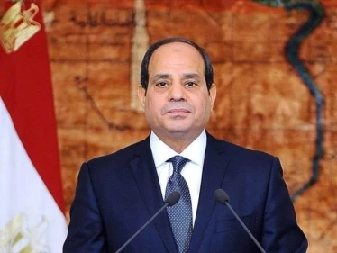 السيسي: أتابع مواقع التواصل ومحدش يقدر يعمل معانا حاجة