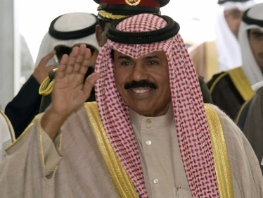 أمير الكويت الشيخ نواف الأحمد الجابر الصباح يتوجه إلى أمريكا لإجراء فحوصات طبية