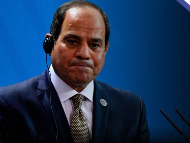 السيسي يتحدث عن أحداث "فوضوية" هددت وجود مصر