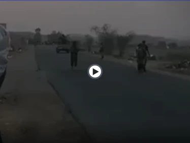 بالفيديو|| بعد معارك ضارية مع ميليشيا الحوثي.. الجيش اليمني ينتزع السيطرة على كامل مديرية الزاهر