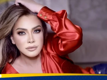 معجب يقتحم مقابلة على الهواء ويتقدم لخطبة نوال الزغبي.. شاهد ردة فعلها 