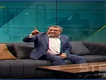 "احنا مو خدم نشتغل عند الخلفوك".. مسؤول عراقي يشتم مواطناً على الهواء مباشرةً (فيديو)