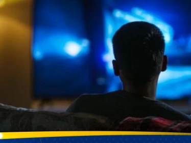 ما حكم مشاهدة الافلام الاباحية في رمضان.. احذرها قبل الوقوع بها