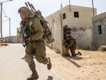 الجيش الإسرائيلي يطلق النار على سيارة إسرائيلية في غور الأردن ظناً أنها فلسطينية