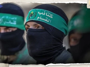 رهينة إسرائيلية تروي ما حدث لها أثناء احتجازها في غزة وتوجه رسالة لمقاتلي القسام (صورة)