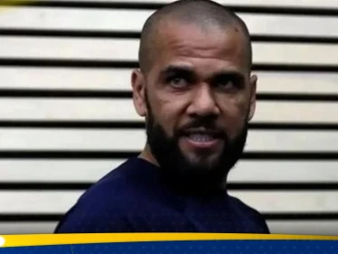 حقيقة انتحار داني ألفيس نجم برشلونة السابق في السجن