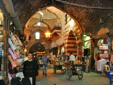 وفاة تاجرين بأزمة قلبية في حلب بعد مداهمة الجمارك!!