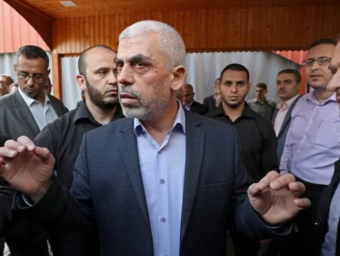السنوار: "مرمطنا تل أبيب التي أصبحت قبلة الحكام العرب وحولناها لممسحة"