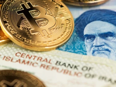 إيران تلتف على عمليات التجارة الدولية وتتجه إلى سوق العملات المشفرة بشكل رسمي