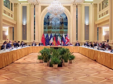ممثلو روسيا وأمريكا وأوروبا: نتهيأ للجولة الأخيرة من مفاوضات فيينا.. ووثيقة الاتفاق تحتاج هذه المدة لتنتهي