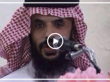 شاهد بالفيديو || رجل أعمال سعودي يكافئ رجلاً عفا عن قاتل ابنه ورفض الملايين!!