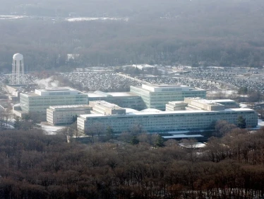 استنفار في محيط الـ CIA وفرض حظر طيران فوقه.. ومصادر إعلامية توضح