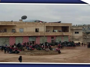 تحرير الشام تمنع نازحي جنوب إدلب من السكن بالمنازل والمحال المدمرة بكفريا والفوعة!