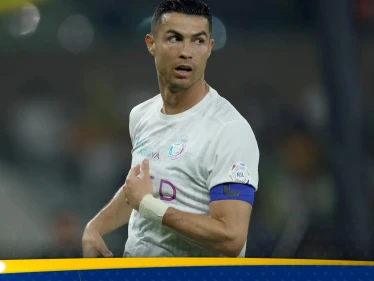 شاهد|| رد فعل "مفاجئ" من رونالدو على جماهير العين الإماراتي بعد ترديد اسم ميسي