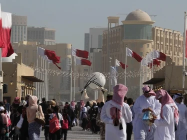 خبير سياسي بارز يكشف أحداث هامة تجري مع قائد احتجاجات آل مرة بسجن النظام القطري
