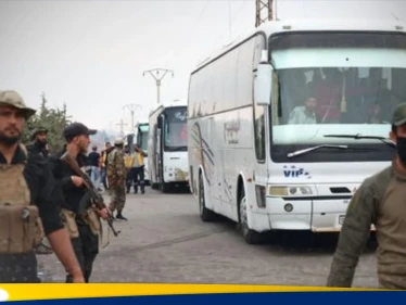 شاهد|| قوافل نقل المحتجزين في السويداء إلى درعا.. وطوق أمني لتأمين المحافظة ذات الغالبية الدرزية