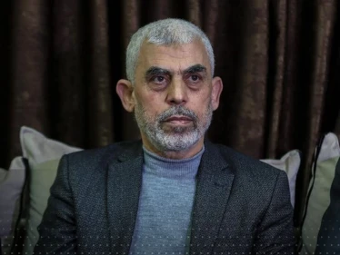 "السنوار يتلاعب بأعصاب الإسرائيليين".. صحيفة تكشف سبب تأخير صفقة تبادل الأسرى مع حماس