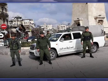 ضبطوهم أثناء عملية سرقة.. عناصر لميليشيا الدفاع الوطني يهاجمون شرطة النظام بالقنابل في حلب