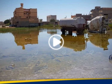 شاهد|| مياه حمراء "غامضة" تغمر مدينة زليتن الليبية وتحذيرات من "كارثة"