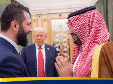 بعد لقاء أحمد الشرع.. ترامب يدرس تطبيع العلاقات مع سوريا