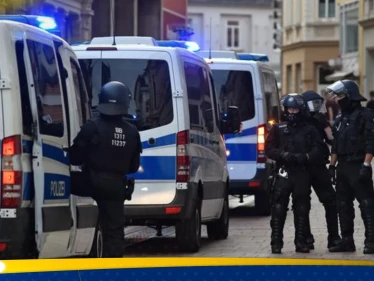 اعتقال شخصين حاولا إحراق موقع بناء مسجد في ألمانيا.. والتحقيقات تكشف تفاصيل عنهما