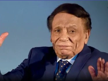 بالفيديو|| بعد تقليدها الزعيم... فتاة صينية تثير الجدل وترسل رسالةً لـ عادل إمام