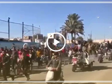 بالفيديو || مقتل متظاهر في العراق.. والمحتجون "وين الملايين.. كلها كذب تلطم ع الحسين"