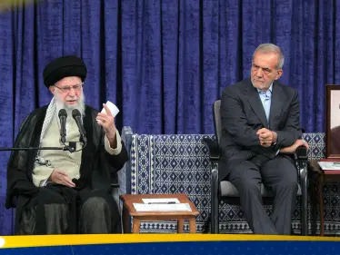 الرئيس الإيراني يتوعد بالثأر بعد اغتيال خامنئي… والحرس الثوري يعلن “انتقاماً ساحقاً” - وكالة ستيب نيوز