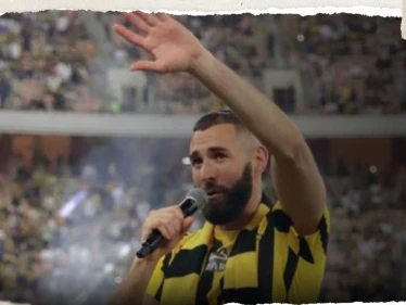 بتصرف "غير متوقع".. كريم بنزيما يفاجئ ريال مدريد بعد انضمامه للاتحاد