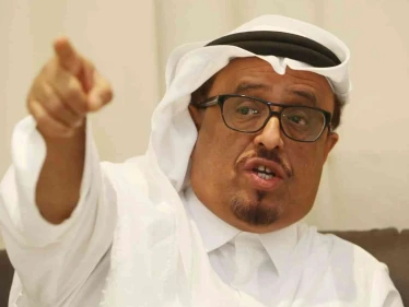 ضاحي خلفان يهاجم خامنئي ويشبهه بشخصية "عدائية" ويكشف الفرق بينهما
