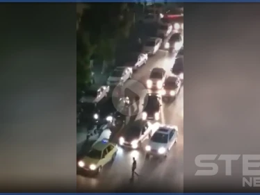 بالفيديو|| سائق يدهس أم وابنتها في اللاذقية متحدياً عناصر شرطة النظام السوري