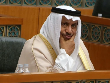 محكمة كويتية تقرر حبس رئيس وزراء سابق احتياطياً