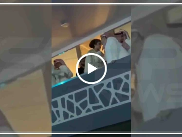 شاهد بالفيديو|| أمير سعودي يُقبّل الفنانة السورية أصالة نصري مشعلاً غضب الشارع!!