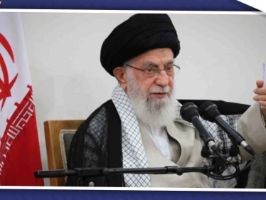 "خامنئي" يتحدى الشعب الإيراني ويصرّ على قرار رفع أسعار البنزين، ويقطع الإنترنت عن البلاد