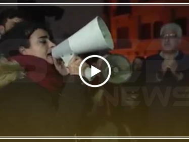 بالفيديو || "من إدلب إلى بيروت .. ثورة ضد الموت" شعار ردده متظاهروا لبنان تضامنًا مع أهالي إدلب
