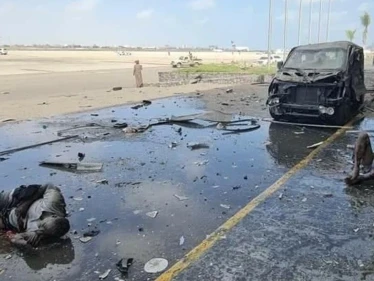 نجاة وزير يمني من محاولة اغتيال بعد استهداف موكبه في عدن