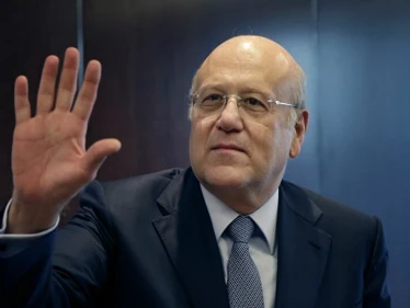 نجيب ميقاتي يدلي بتصريحاتٍ "مثيرة" لـ بلومبرغ ويتعهّد بوضع النقاط على الحروف