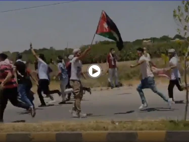 الأردنيين يزحفون نحو الحدود الفلسطينية وإيدي كوهين يخاطب الملك بتغريدة (فيديو)