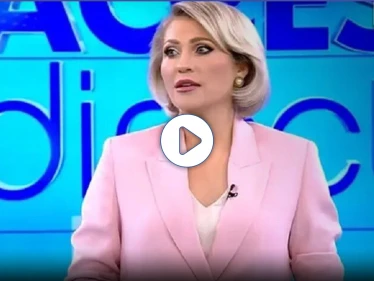 بالفيديو|| امرأة بلا ثياب تهاجم مذيعة رومانية خلال بث مباشر ومصادر تكشف حقيقة الهجوم