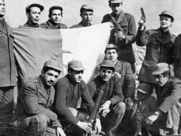 فرنسا تقرر فتح أرشيفها الخاص بـ حرب تحرير الجزائر قبل 15 عاماً من المهلة القانونية