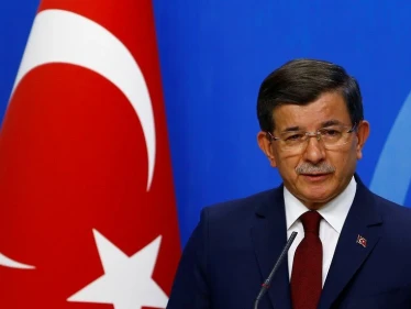 داوود أوغلو يوجه رسالة شديدة اللهجة إلى أردوغان بعد إقدامه على فعل هذا الأمر