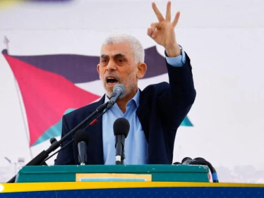 حماس ترد على معلومات فقدان الاتصال بالسنوار