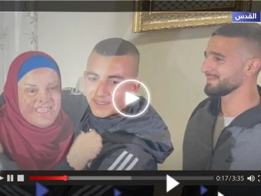 بعد 8 سنوات في سجون إسرائيل.. لحظة لقاء الأسيرة إسراء جعابيص بعائلتها (فيديو)