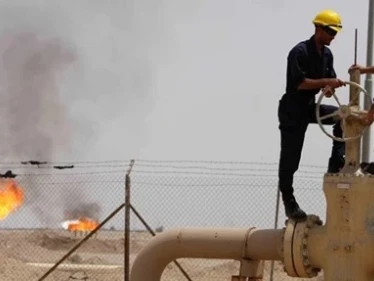 حريق في حقل برقان النفطي الكبير في الكويت.. ومصادر توضح نتائجه (فيديو)