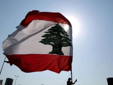 الخزانة الأمريكية تفرض عقوباتٍ على رجال أعمال لبنانيين ونائب بتهم فساد 